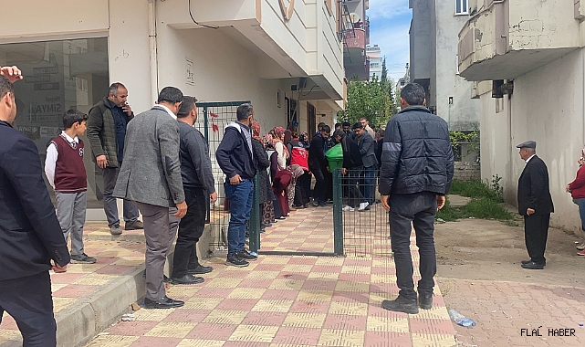 Öğretmen önce çocuğuna sonra kendi kafasına sıktı