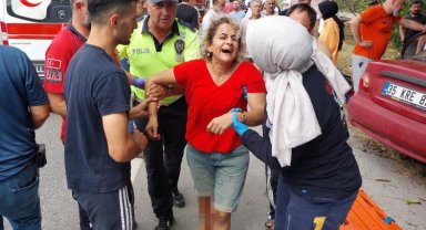Kazada eşi ve kayınvalidesi ölen kadın sürücünün feryadı yürekleri dağladı