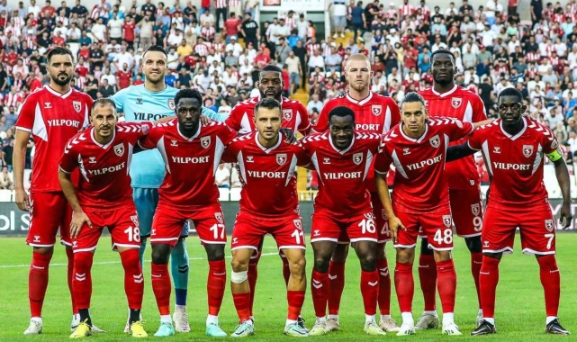 Samsunspor'da 24 oyuncu gitti, 5 oyuncu kendine kulüp arıyor