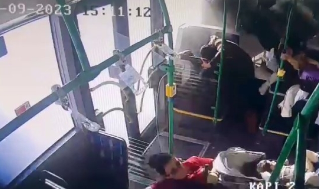 Başakşehir'deki İETT otobüs kazasında otobüs içerisinde yaşanan o anlar kamerada