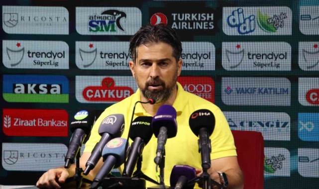 İlhan Palut: "Hafta hafta daha iyi görüntü veren bir takımımız var"