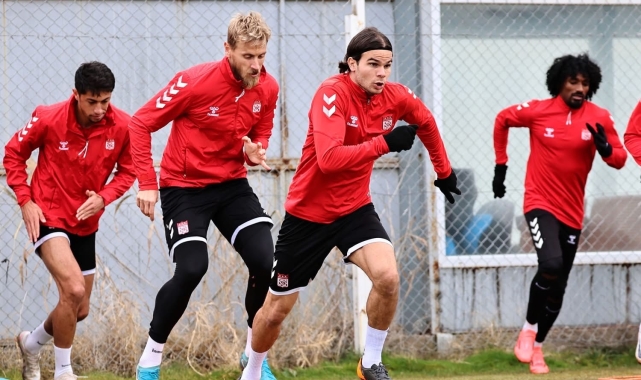 Sivasspor, Kasımpaşa maçının taktiğini çalıştı