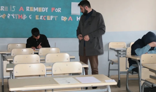 Diyadin'de umre ödüllü bilgi yarışması düzenlendi