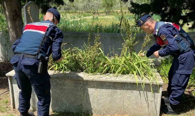 Karpuzlu jandarması şehit Özçelik'i unutmadı