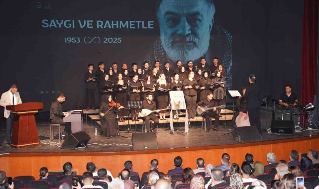 Öğretmenler korosu Kahtalı Mıçe'yi anma gecesi düzenledi
