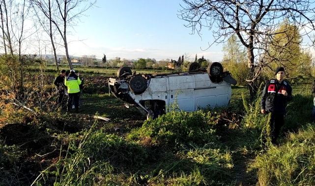 Samsun'da minibüs takla attı: 1 ölü, 2 yaralı