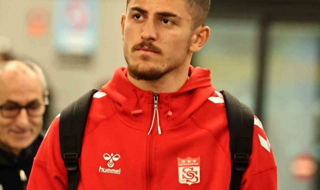 Sivasspor kafilesi İstanbul'a ulaştı