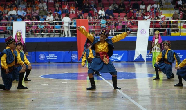 Ulusal Egemenlik ve Çocuk Bayramı Burdur'da coşkuyla kutlandı