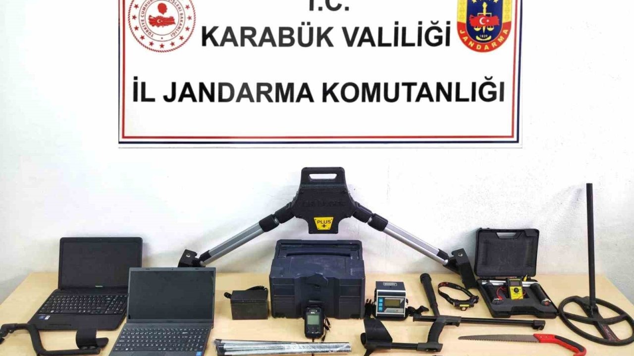 2 milyon liralık cihazlarla define ararken yakalandılar