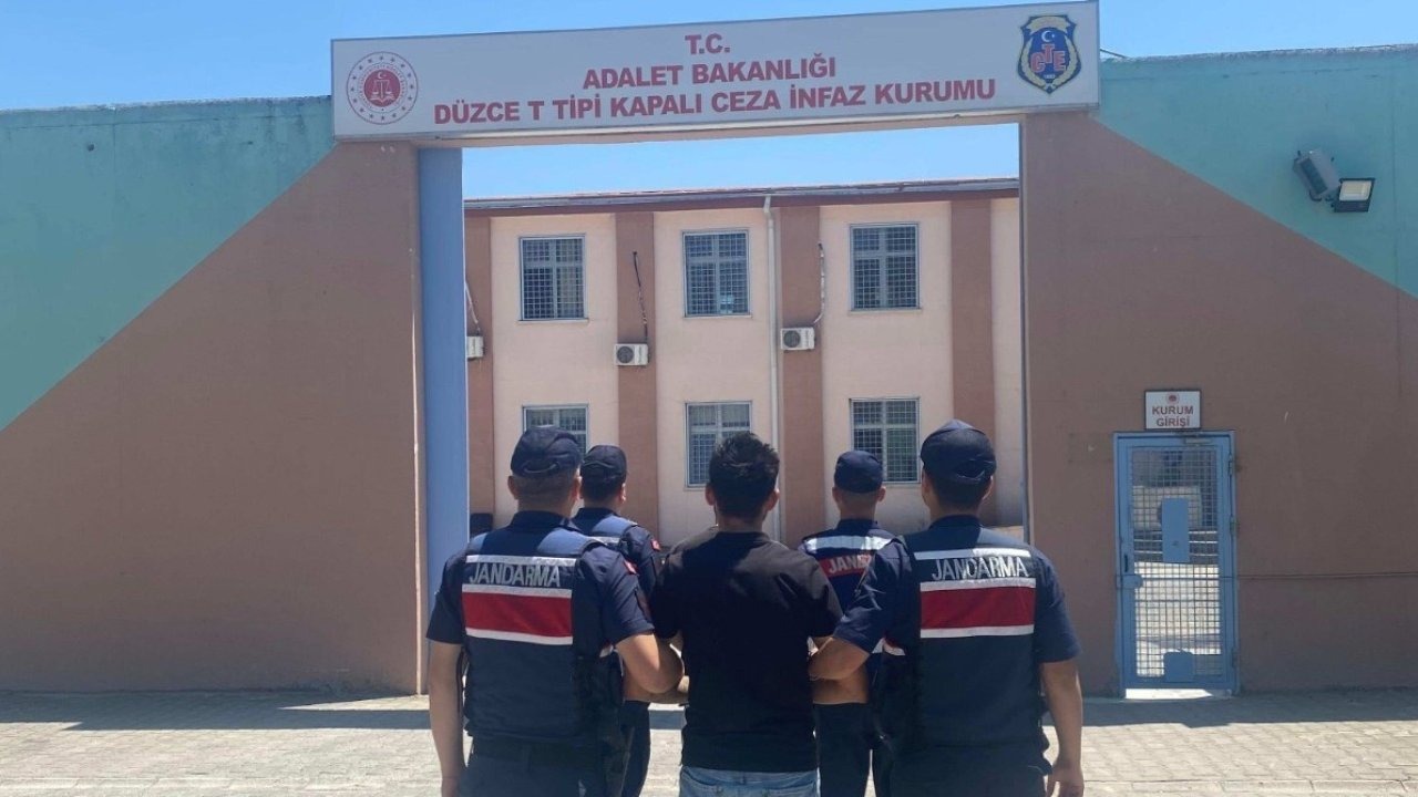 Cinayet ve uyuşturucu suçlarından aranan 2 kişi yakalandı