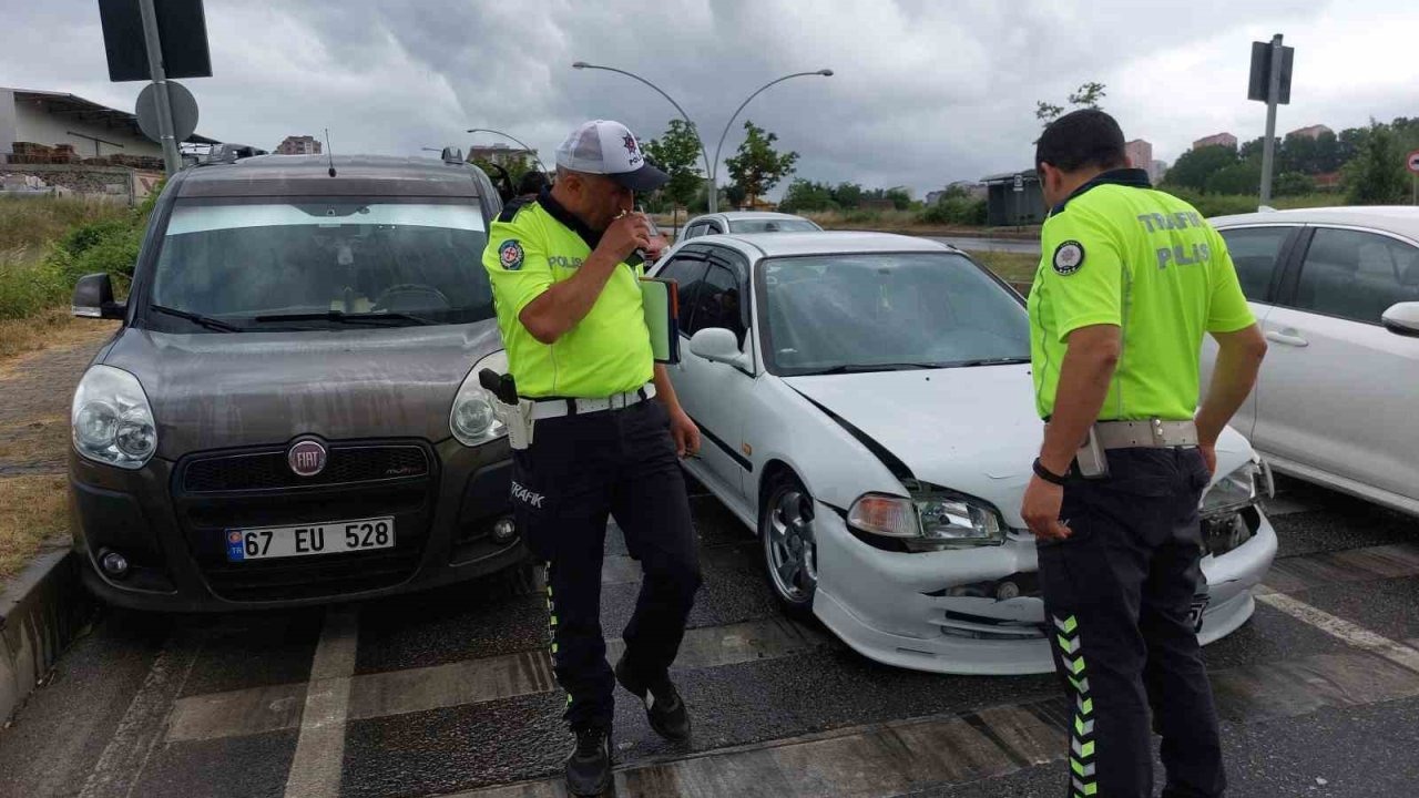 Samsun’da hafif ticari araç otomobil ile çarpıştı: 1 yaralı