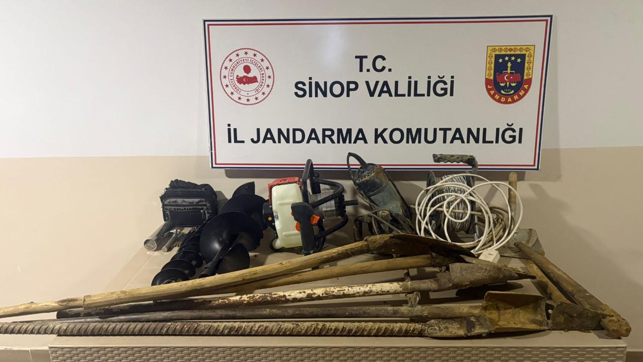 Sinop'ta kaçak kazı operasyonu: 8 şüpheli suçüstü yakalandı