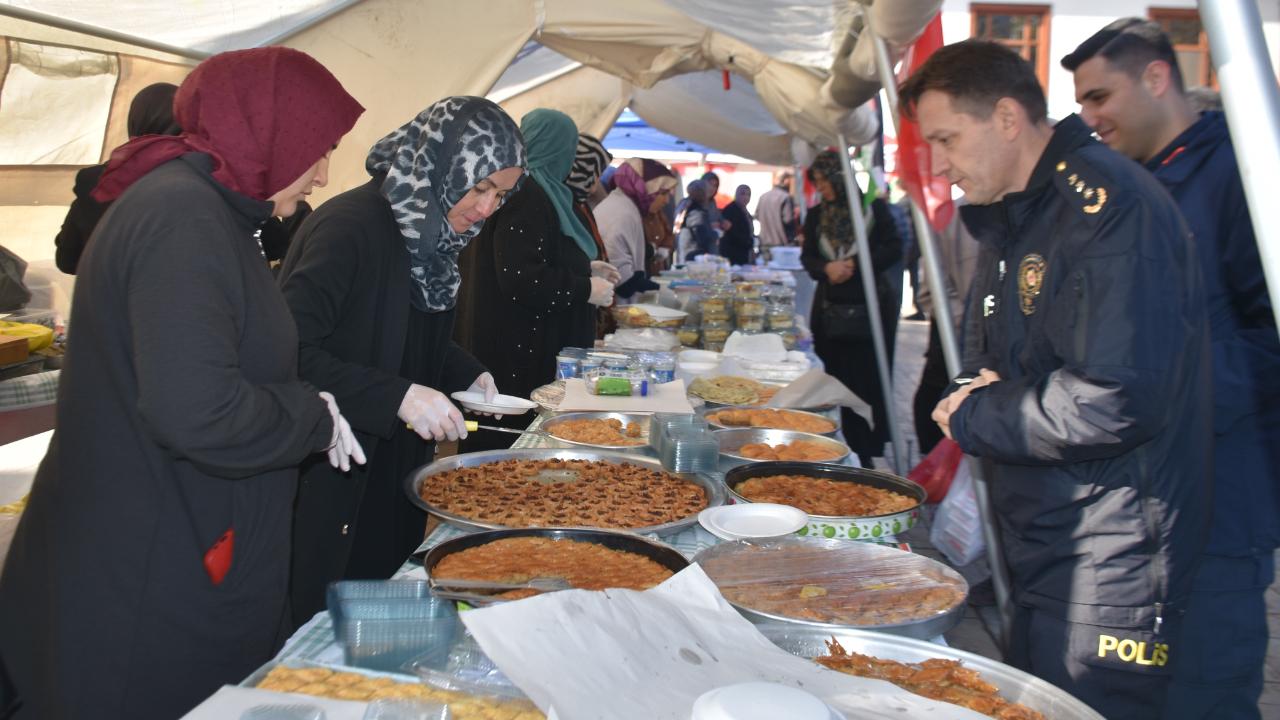 Boayabat'ta Filistin yararına kermes düzenlendi