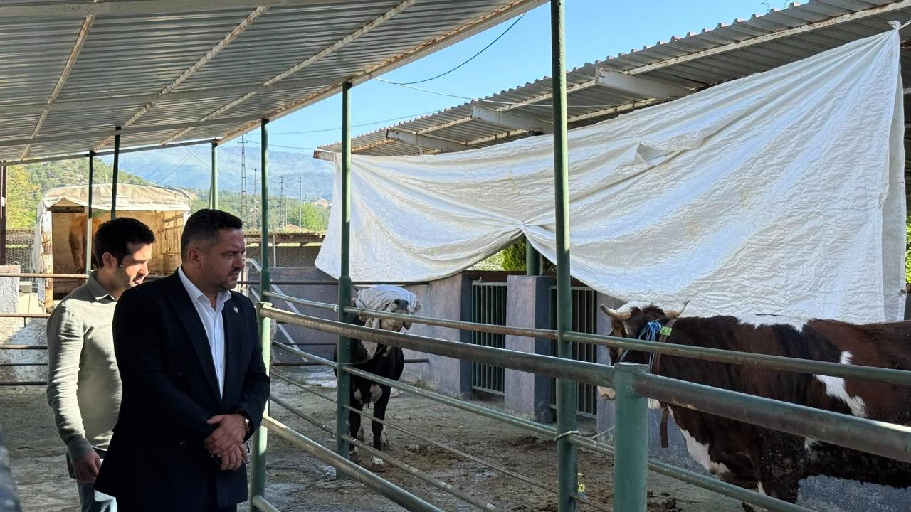 Başkan Ermiş’ten mezbahane personeline bayram ziyareti