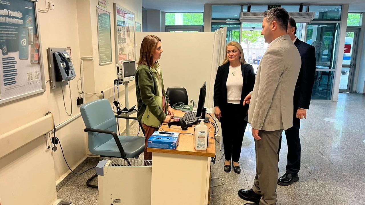 Kaymakam Çelik’ten bayram mesaisi yapan personele ziyaret