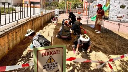 Ayancık'ta gezici çocuk müzesi etkinliğiyle çocuklar arkeolojiyle tanıştı