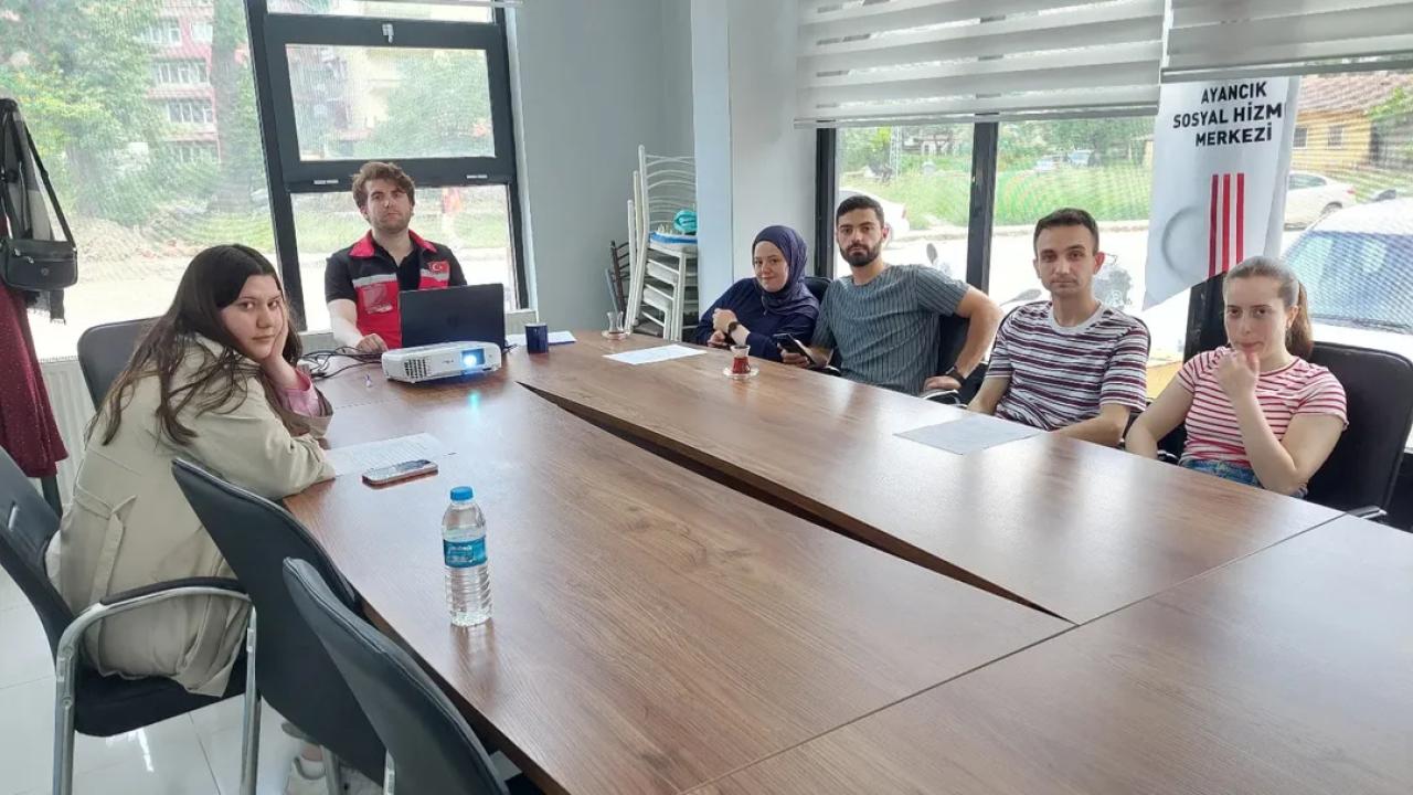 Evlenecek çiftlere "evlilik öncesi" eğitimi