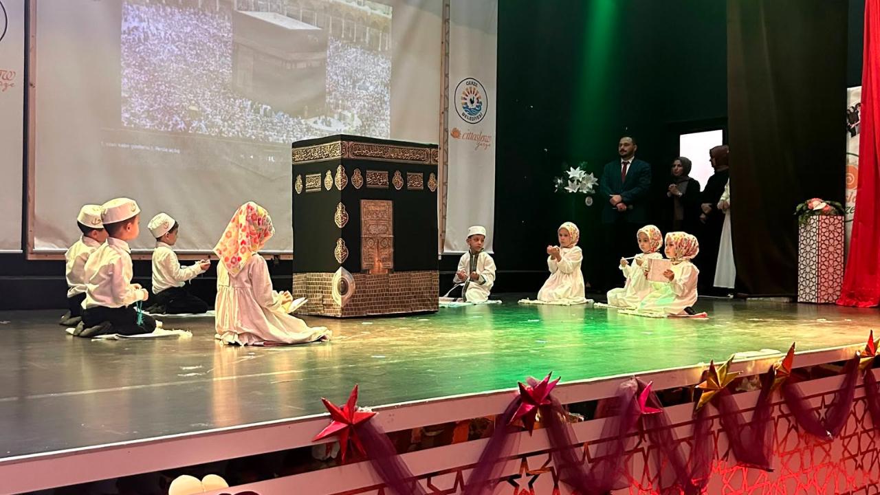 Gerze'de 4-6 Yaş Kur’an kurslarından muhteşem final