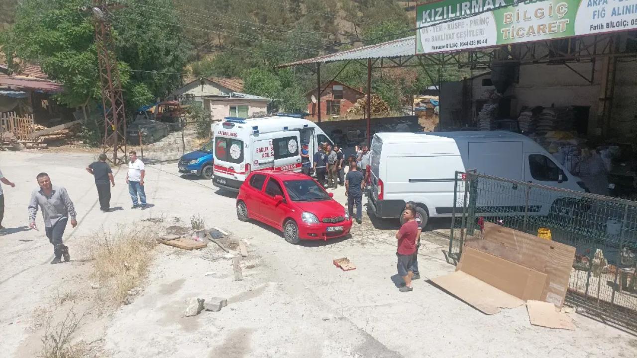 Otomobil yoldan çıktı, sürücü yaralandı