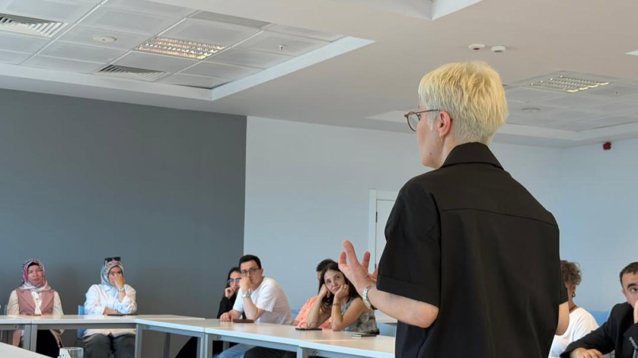 Sağlıklı iletişim semineri Sinop'ta yoğun ilgi gördü