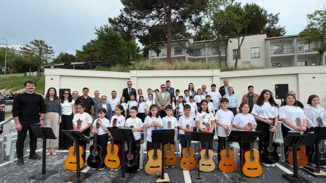 Sinop’ta çocuklar sanat, müzik ve sporla buluştu