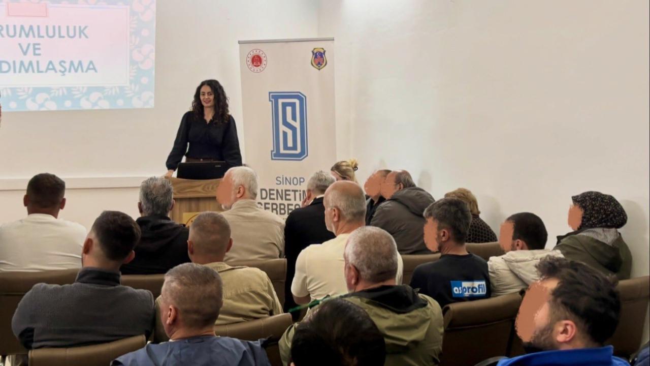 Sinop'ta yükümlülere "Sorumluluk ve Yardımlaşma" semineri