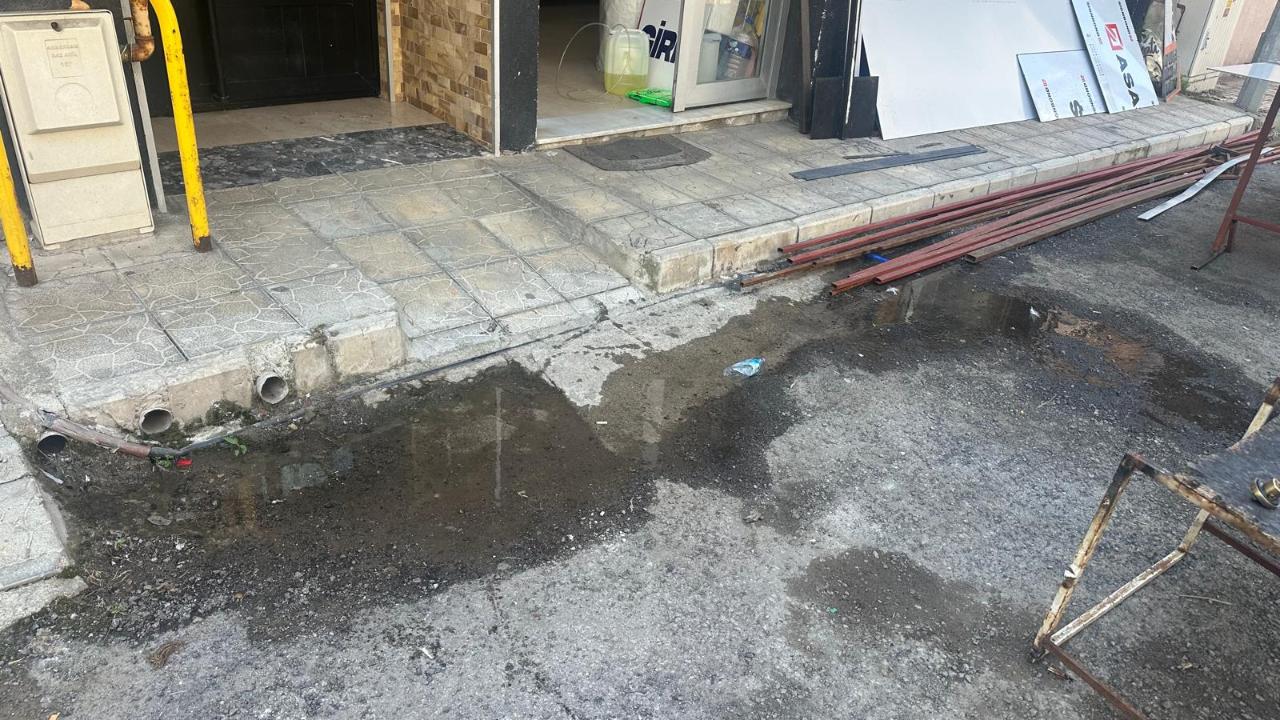 Apartman gideri esnafı mağdur etti