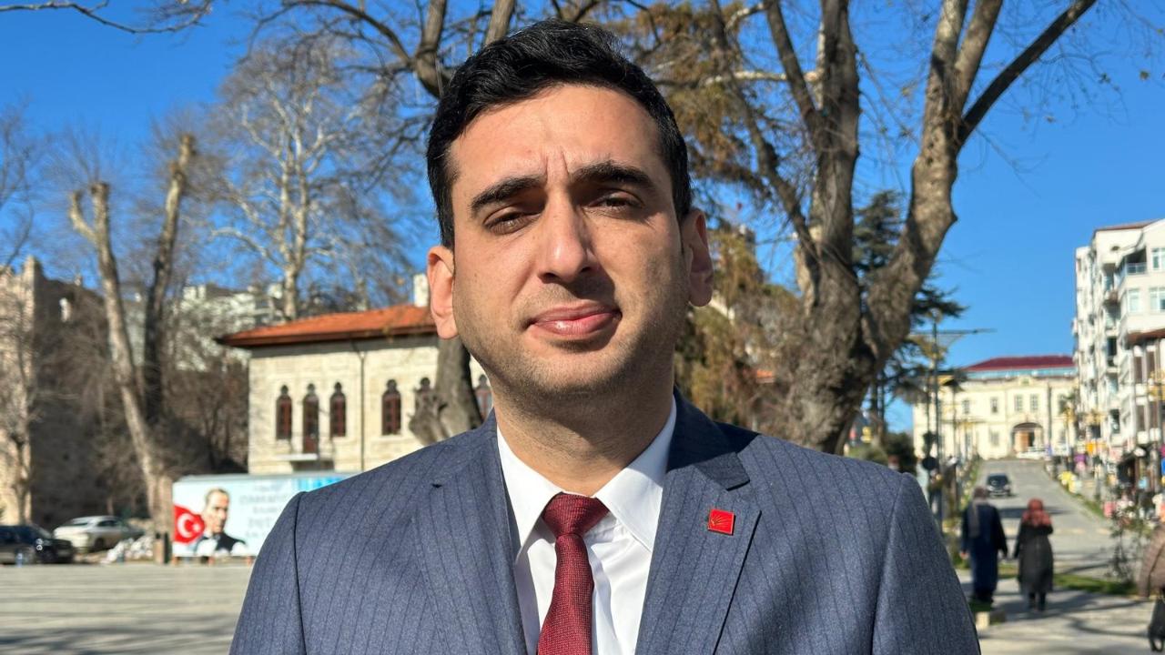 Görevden alınan CHP Sinop İl Başkanı Yalçınkaya: “Bu kararı onur madalyası olarak kabul ediyorum”
