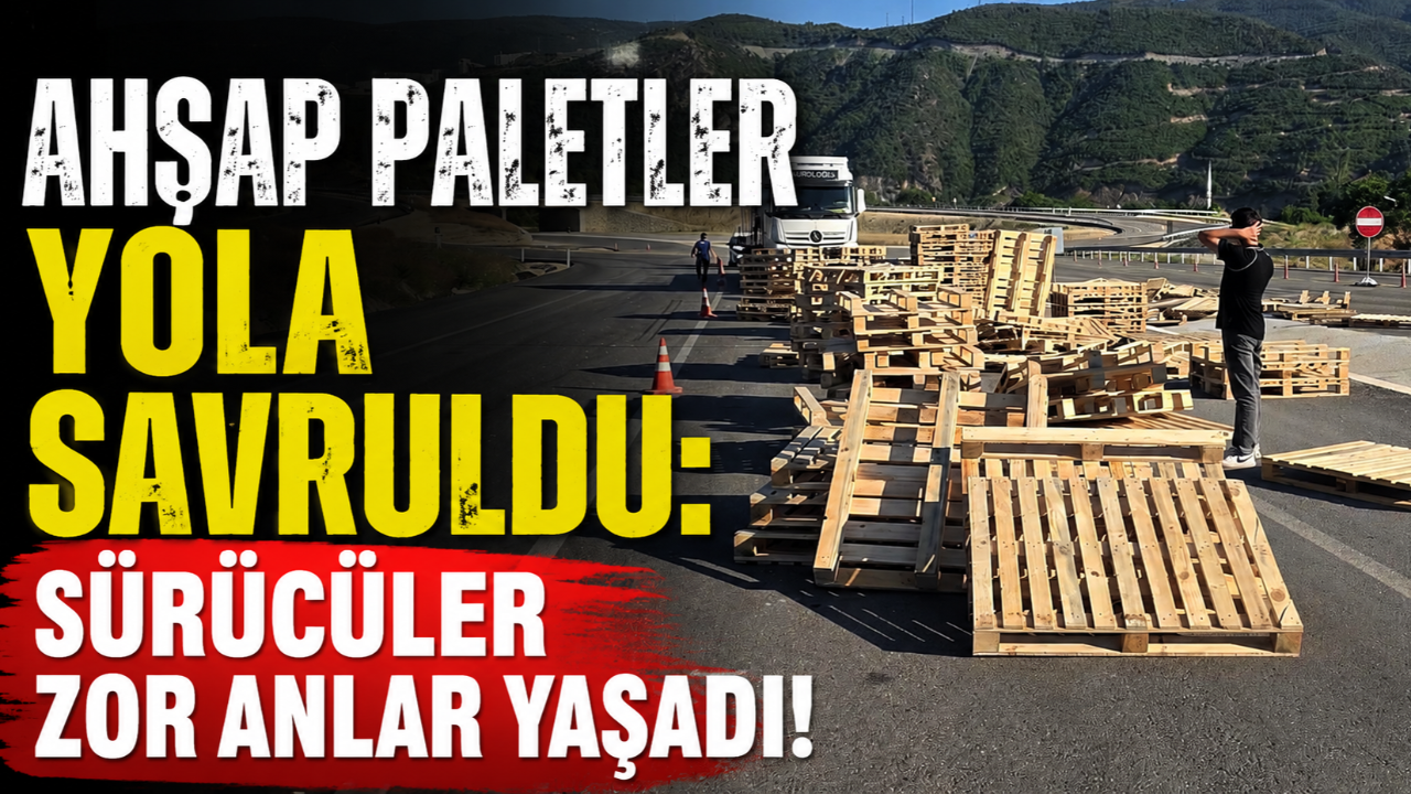 Sinop yolunda yola saçılan paletler trafiği aksattı