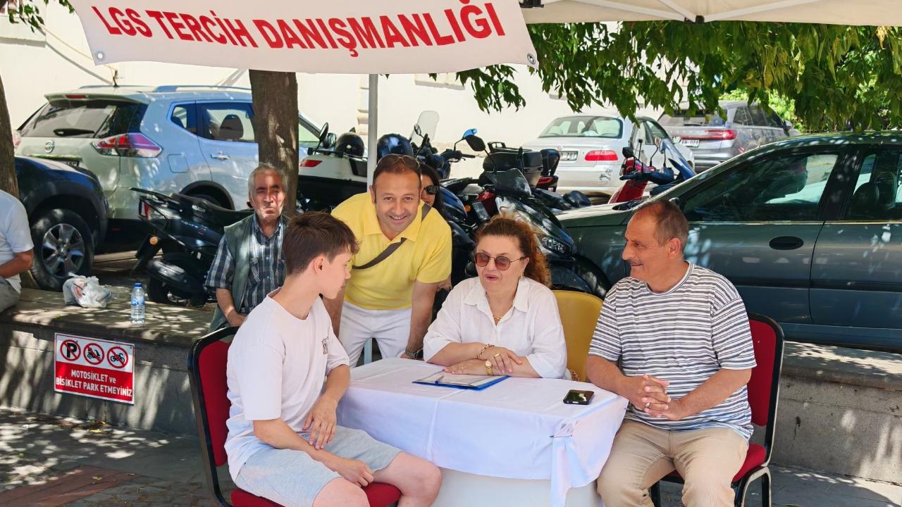 Sinop'ta LGS tercih maratonu başladı! Rehberlik çadırı hizmete açıldı