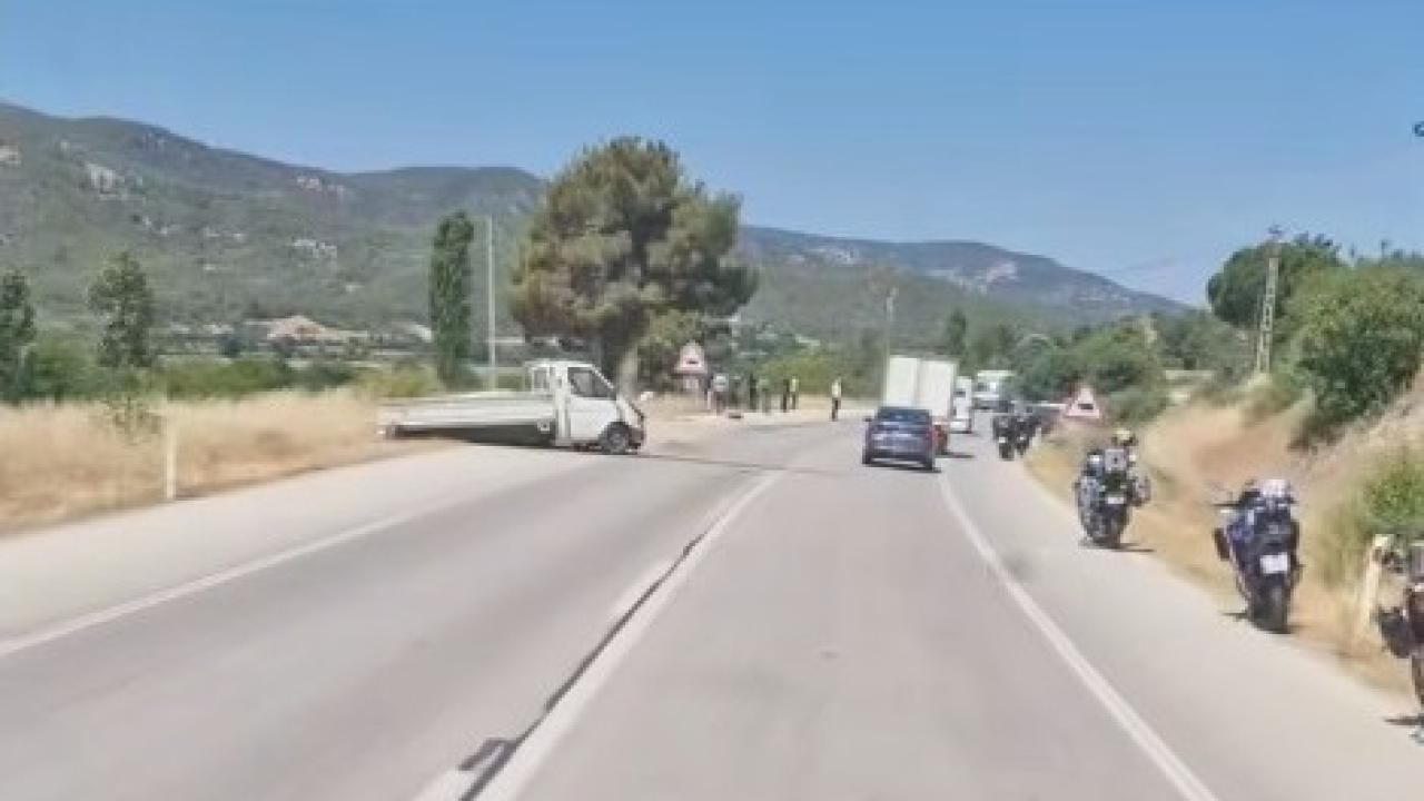 Sinop’ta otomobil ile pikap çarpıştı: Yaralılar hastaneye kaldırıldı