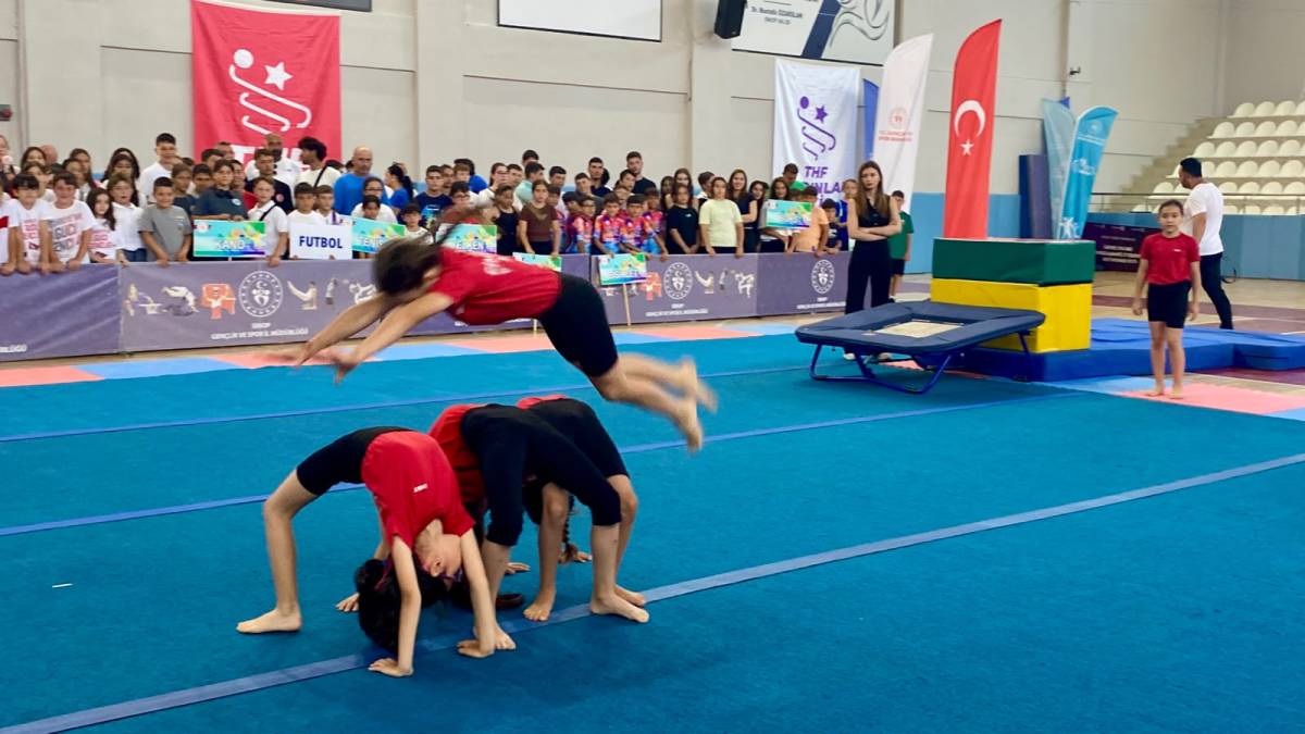 Sinop'ta Yaz Spor Okulları düzenlenen törenle açıldı