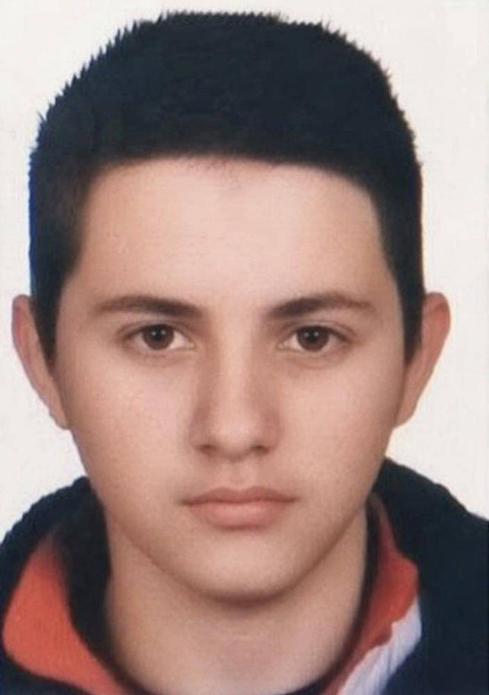 Hayatının baharında can verdi, kamyonetin çarptığı motosikletli genç hayatını kaybetti